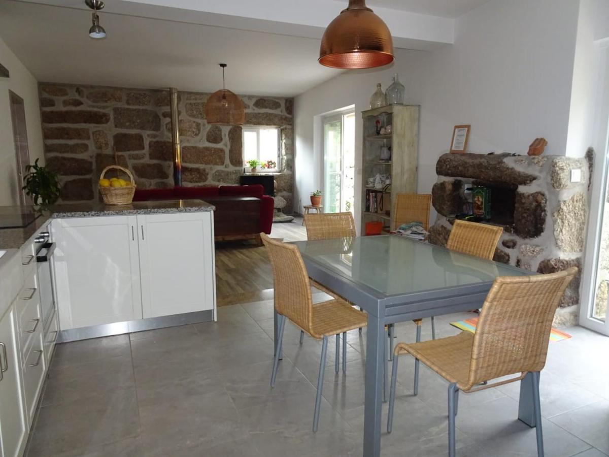A Casa Com 2 Pereiras Bed & Breakfast Terras de Bouro Ngoại thất bức ảnh
